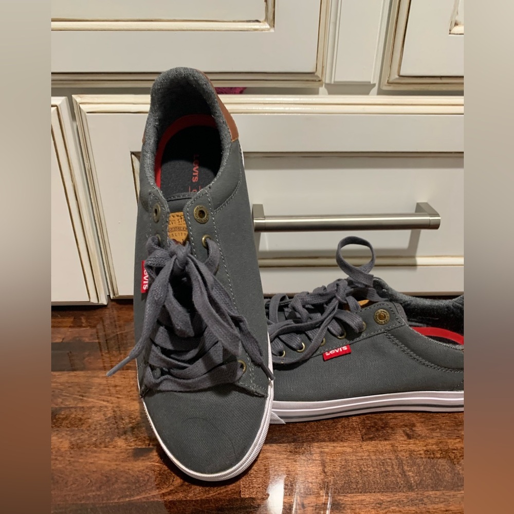 Levi's Men's Lancer Grey Comfort Insole Sneaker/Tennis Shoes Sz 7